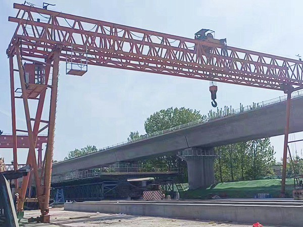 路橋龍門吊造成損失的原因 山東日照龍門吊廠家