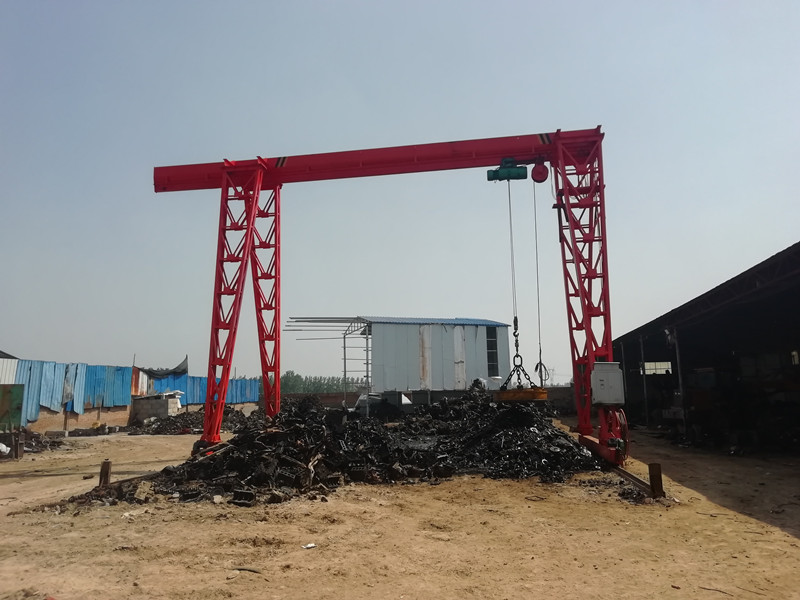 廣東中山龍門吊廠家10T電磁吸盤龍門吊規格