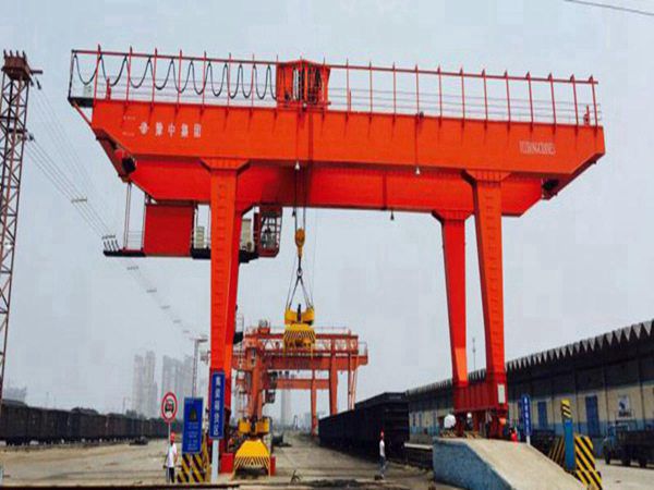江蘇無錫龍門吊廠家180T壩頂門式起重機出租