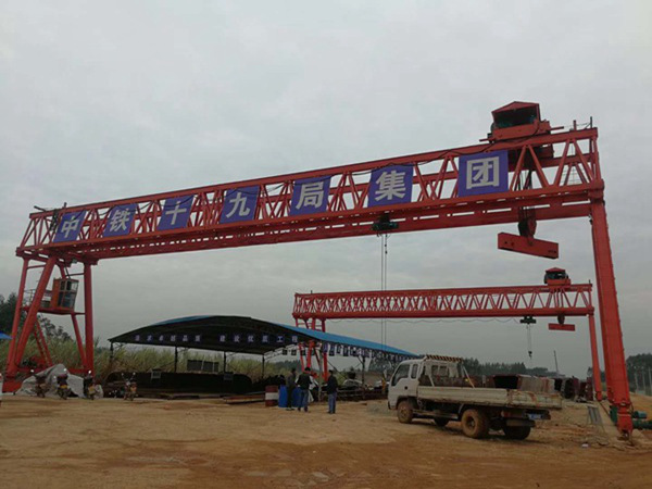 江西景德鎮(zhèn)龍門吊公司