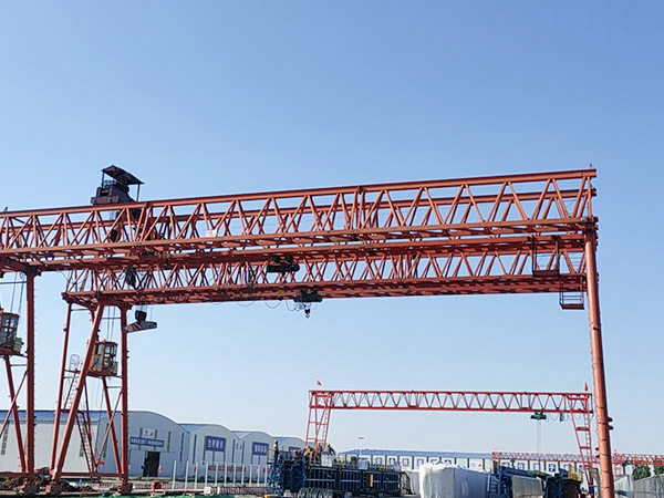 福建漳州門式起重機(jī)廠家 只有你不變