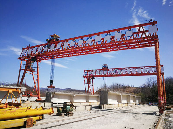 河南駐馬店門(mén)式起重機(jī)廠家一線消息