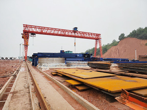 黑龍江齊齊哈爾龍門吊公司應(yīng)援到位