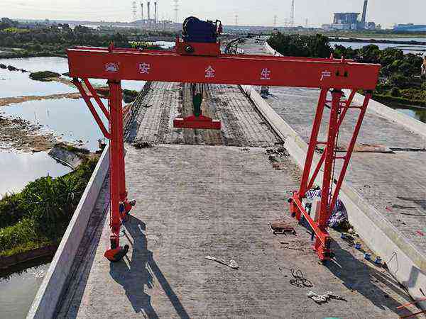 陜西榆林龍門吊租賃廠家電機(jī)