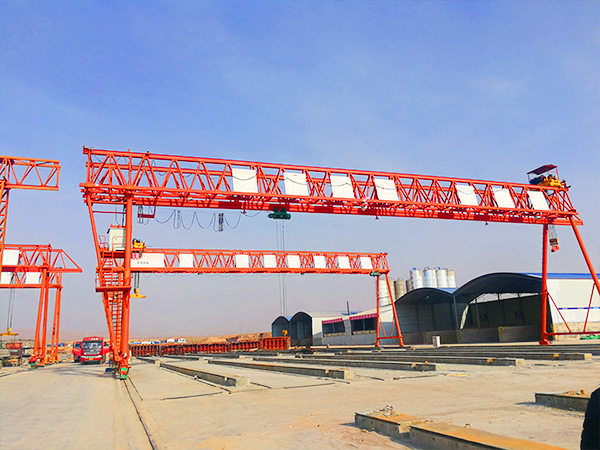 四川成都龍門吊租賃廠家注意點(diǎn)