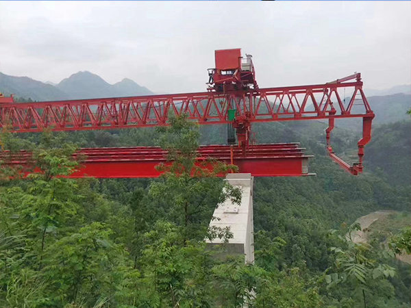甘肅臨夏架橋機租賃廠家機械運轉(zhuǎn)