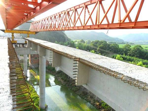 湖南岳陽架橋機(jī)租賃廠家U型梁