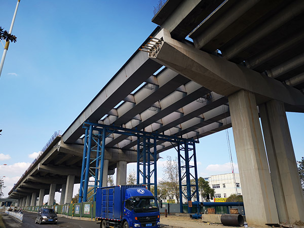 遼寧營口架橋機廠家 150噸架橋機性能好