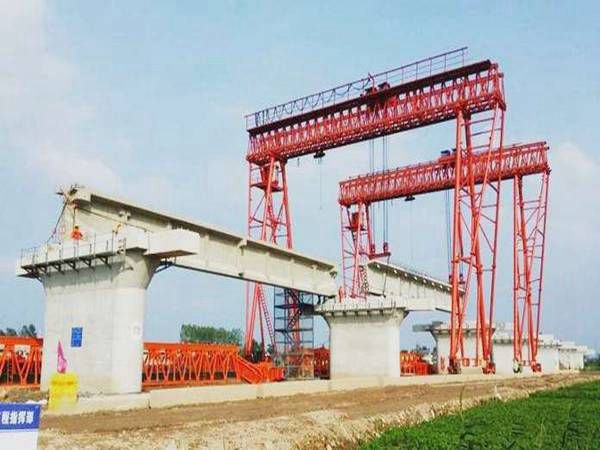 江西萍鄉(xiāng)龍門(mén)吊公司起重機(jī)種類(lèi)多樣