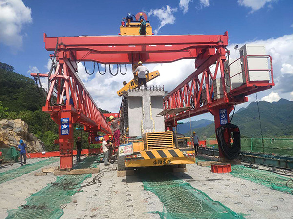 山東青島架橋機(jī)廠家租賃銷售160T架橋機(jī)