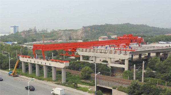 云南麗江架橋機廠家樹立企業(yè)良好形象